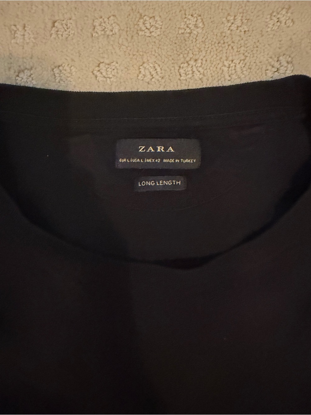Zara Black Short-Sleeve Crew Neck Tee
